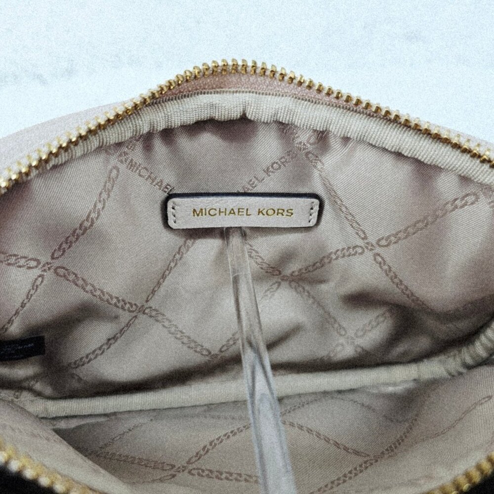 MICHAEL KORS Pale Blush Smooth Leather Jet Set Double Zip Small Camera Bag - Picture 13 of 16